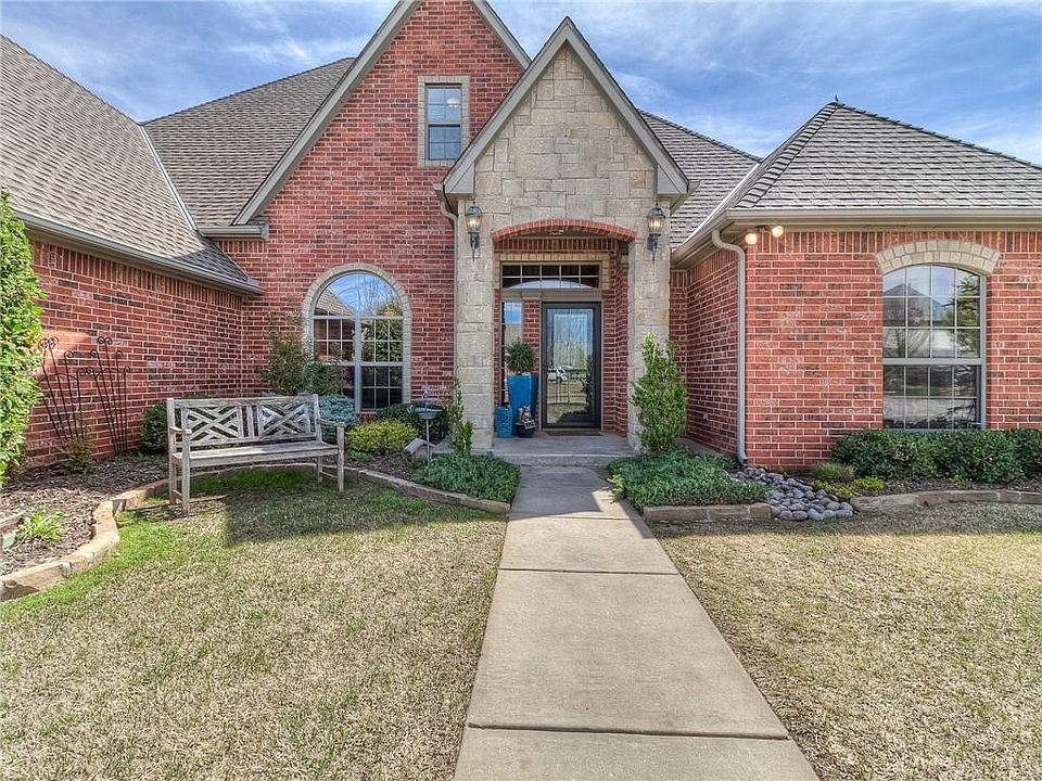 1st image of 17104 Saddlecreek Way