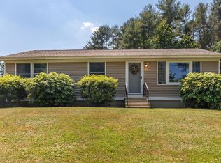 51 South Rd, Londonderry, NH 03053