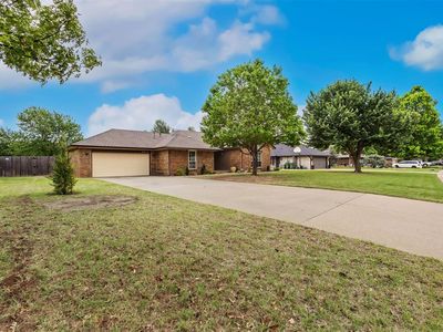 4717 Skytrail, Yukon, OK, 73099