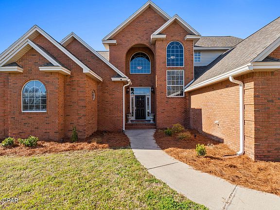 3rd image of 1428 Thurso Rd