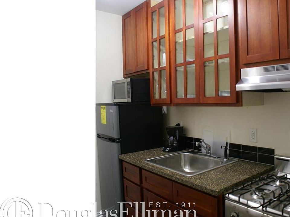 1st image of 213 W 28th St APT 7