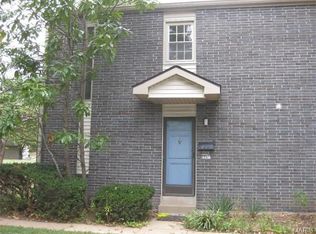 12379 Sparrowwood Ct, Saint Louis, MO 63146