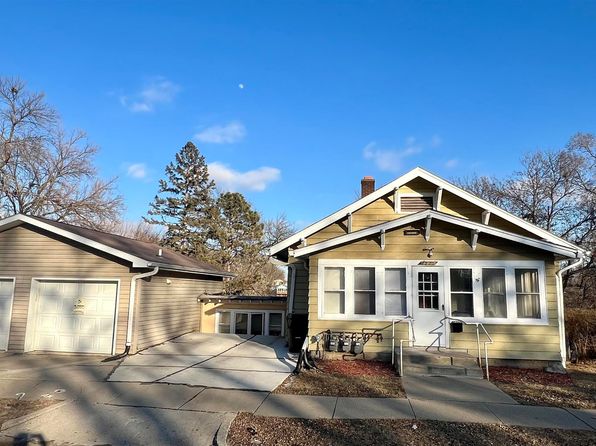 2220 S Lemon St, Sioux City, IA 51106
