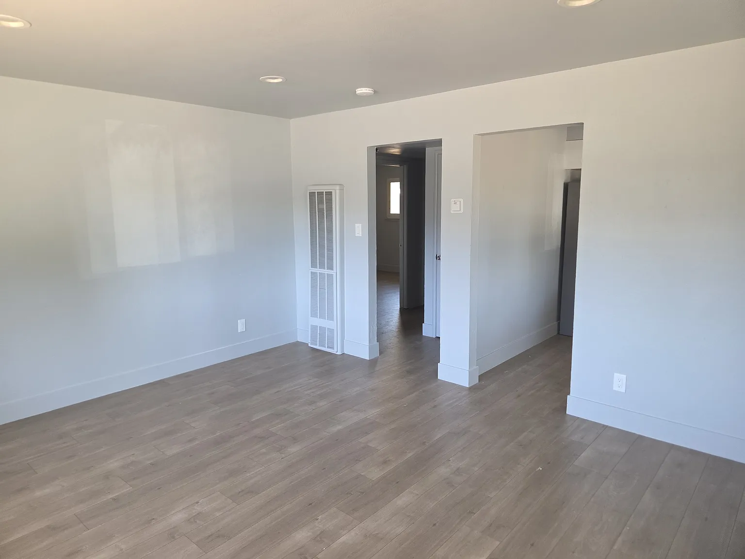 1 bed, 800 sqft, $1,950 — Photo 2