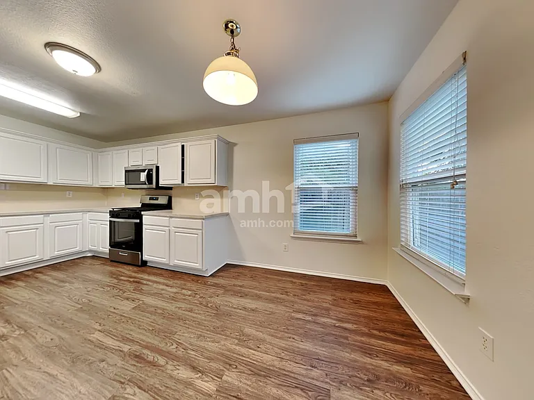 1135 Trinity Trl — Photo 5