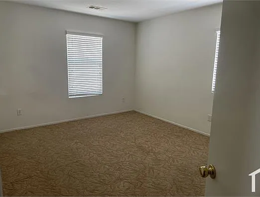 43650 Castle Cir — Photo 32