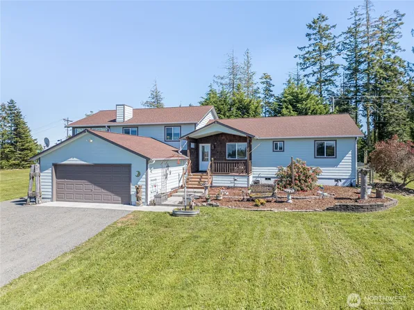 80 Sunshine Plaza, Sequim, WA 98382