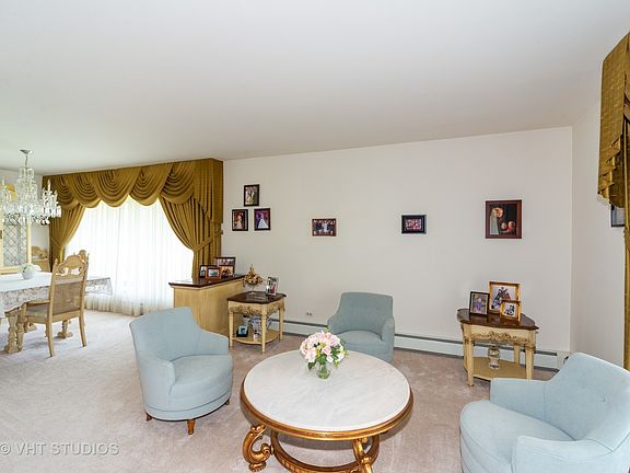 5th image of 2537 Wellington Ave