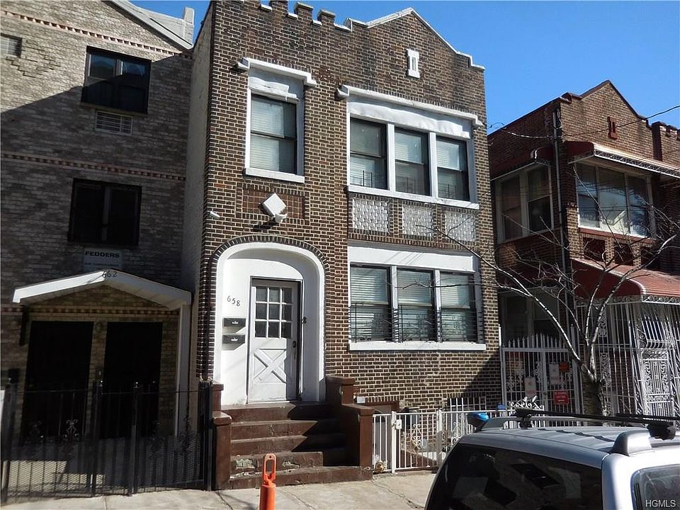 1st image of 658 Barretto St