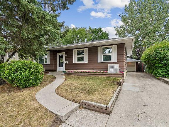 2nd image of 3131 N Oakwood Dr SW