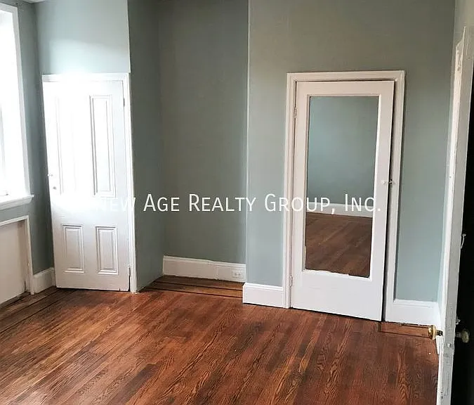 244 W Girard Ave #2 — Photo 3