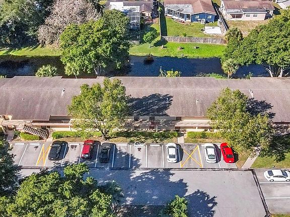 2nd image of 461 NW 76th Avenue #106