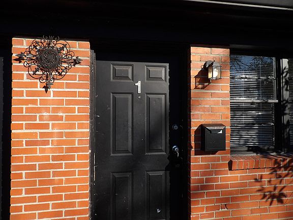 3rd image of 103 Carey Ave #1
