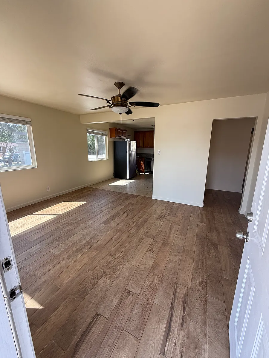 Building Photo - 6449 Lanston St #1