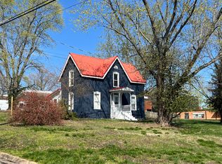316 W Pine St, Houston, MO 65483