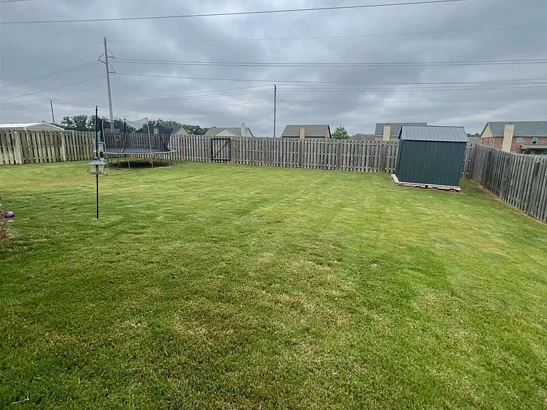 224 Ashley Nicole Ave — Photo 37