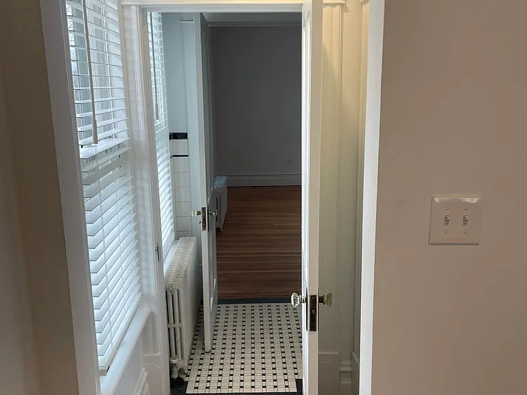 296 Pocahontas Ave #B — Photo 11