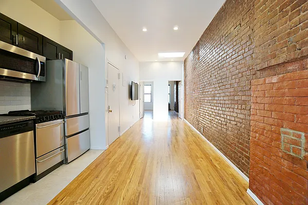 Rented by Best Apartments North Inc | media 1