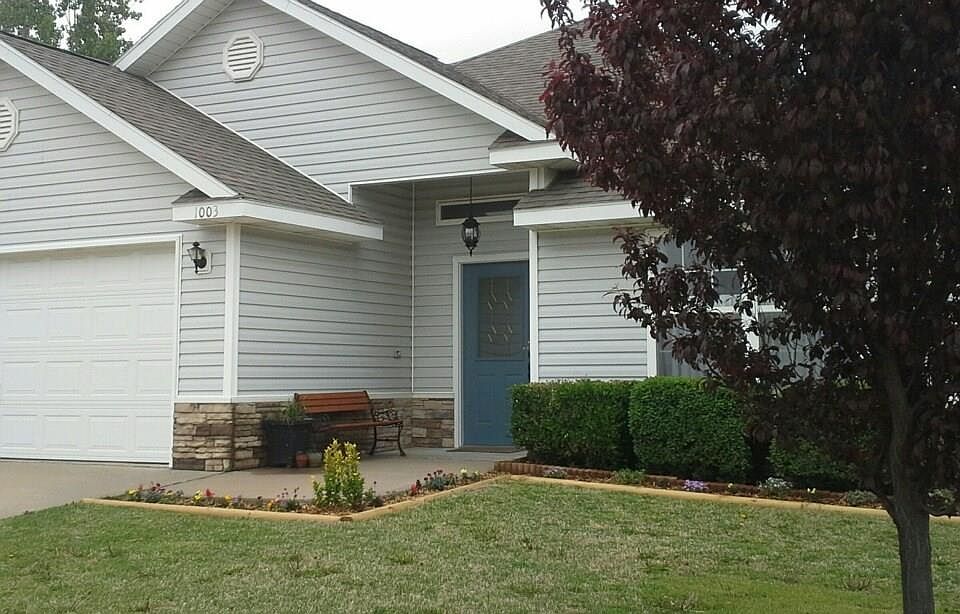 2nd image of 1003 Sunrise Cir