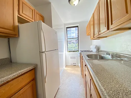 Rented by Queens Apartments Realty LLC | media 14