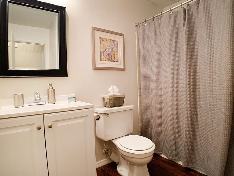 Crown Station Apartments — Photo 41