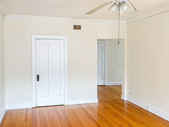 2nd image of 2008 W Foster Ave #1