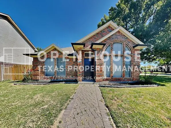 6621 Sunny Hill Dr, Watauga, TX 76148