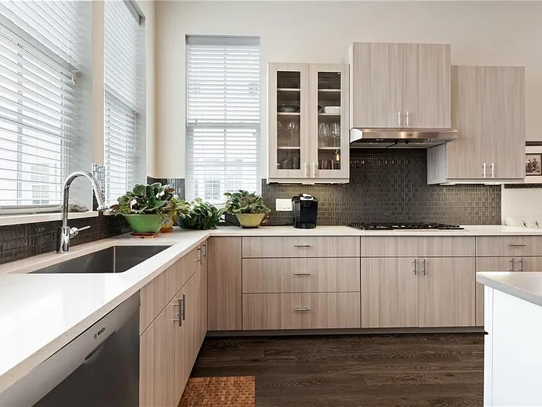 1305 Town Creek Dr #5 — Photo 10
