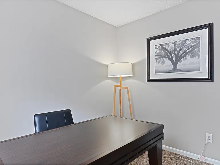 Patchen Oaks — Photo 37