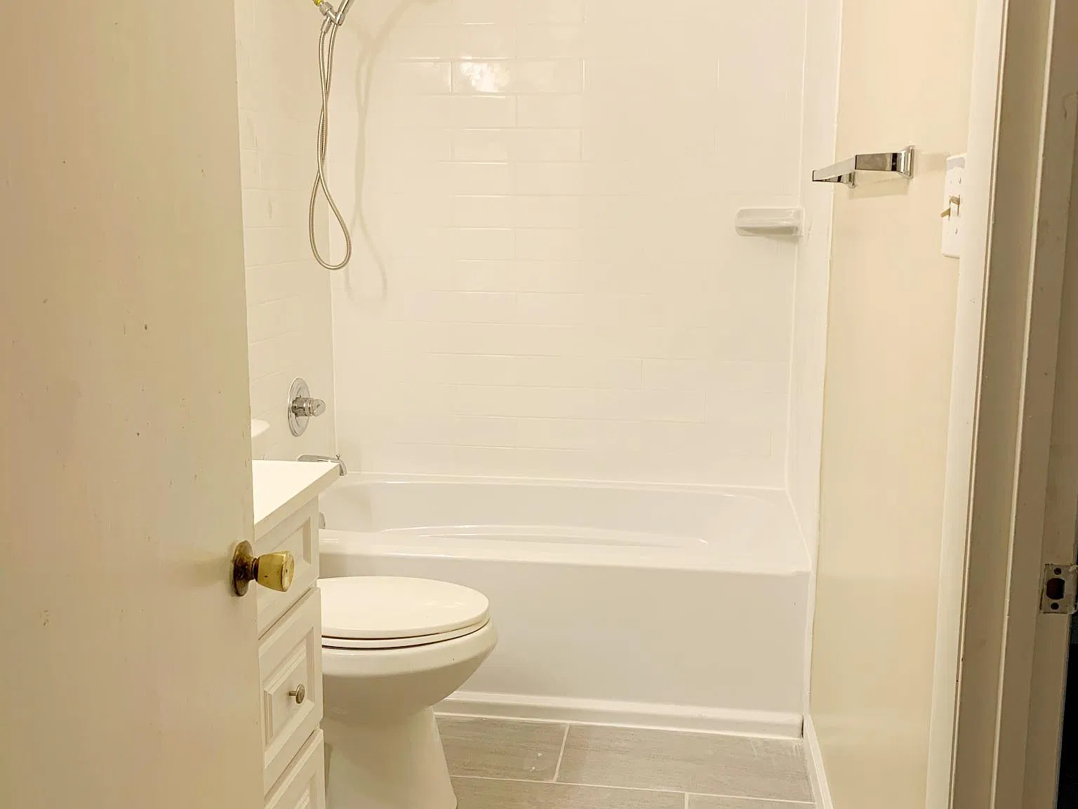 7316 Rockridge Rd — Photo 3