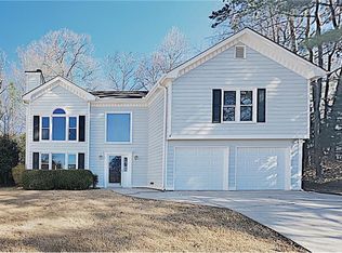 721 Simmons Mine Cir, Sugar Hill, GA 30518