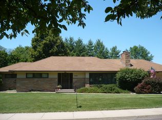 3303 N Bigelow St, Peoria, IL 61604