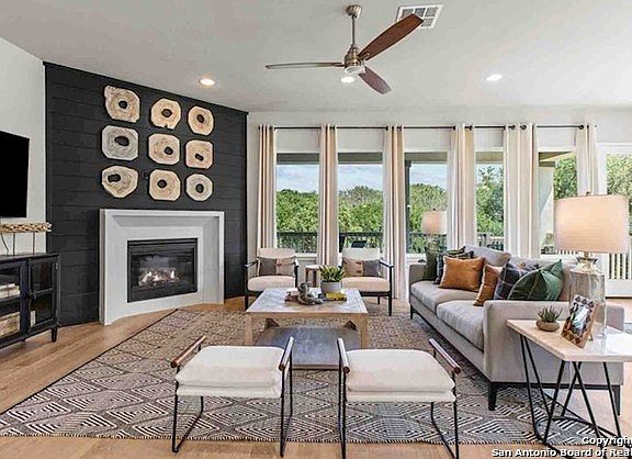 3rd image of 300 Seibel Way