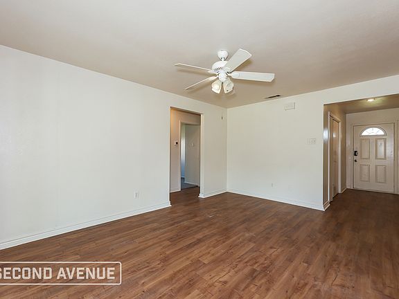 4th image of 600 Carl C Senter St
