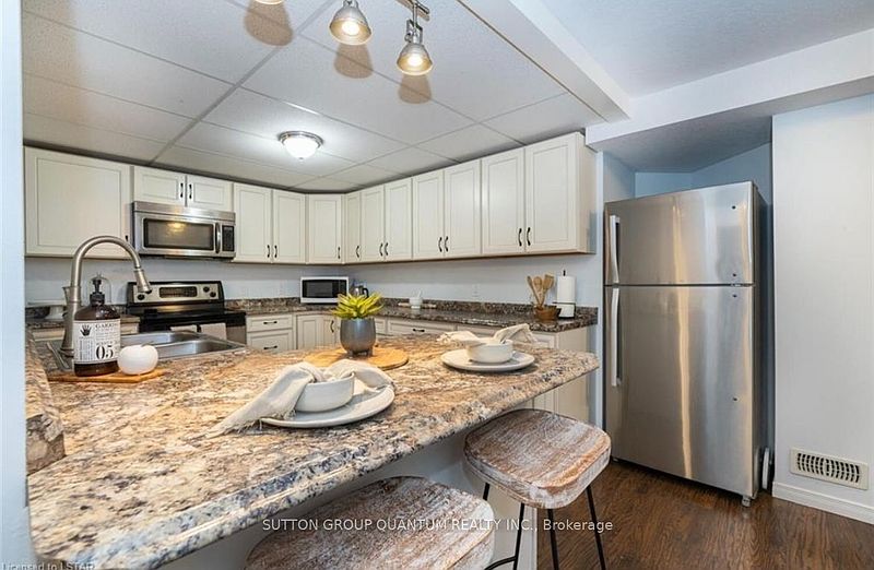 London House for rent - 2 Bedrooms — photo 3