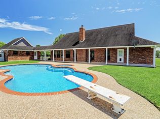 17340 Faa Rd, Alvin, TX 77511