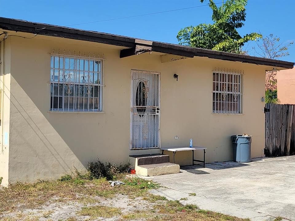 2nd image of 800 Jann Ave