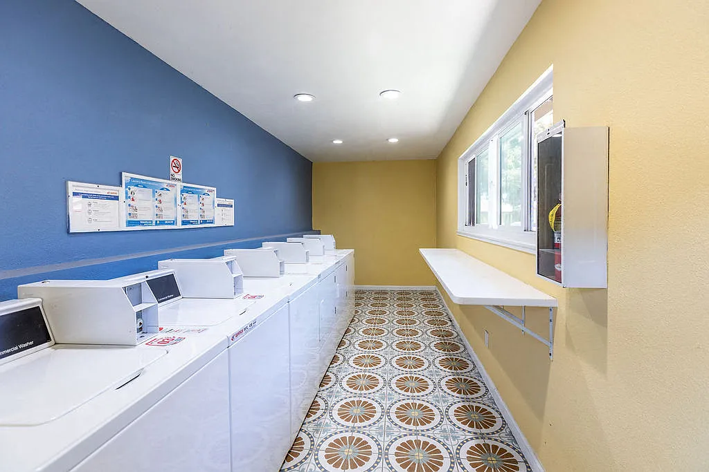 Terrazo Apartments — Photo 3