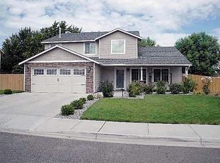 1706 W 39th Ave, Kennewick, WA 99337