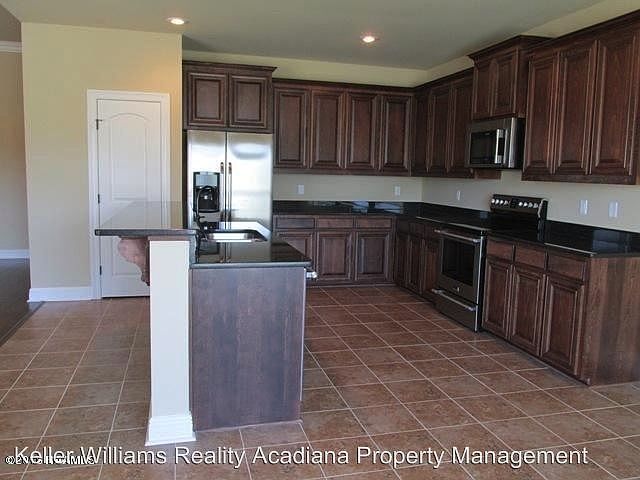 2nd image of 103 Arrowwood Rd