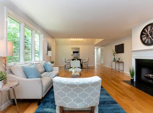 9 Pebble Beach Ave, Mashpee, MA 02649