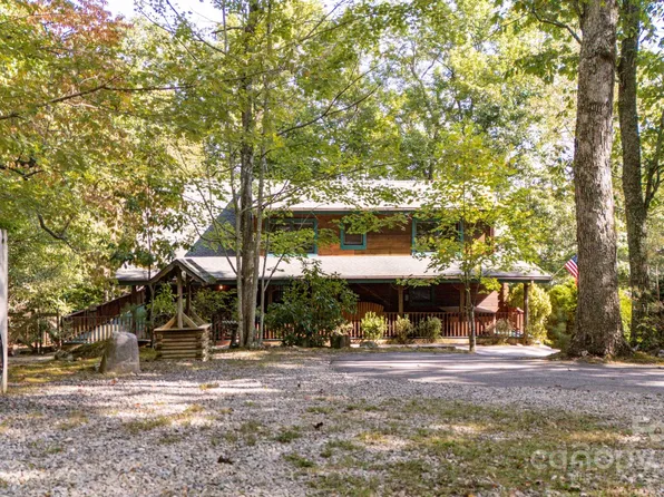 80-82 Waters Cove Rd, Candler, NC 28715