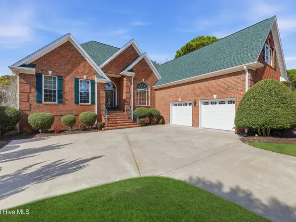 2816 St James Drive SE, Southport, NC 28461