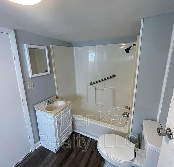 1209 Hilltop Dr NE — Photo 8