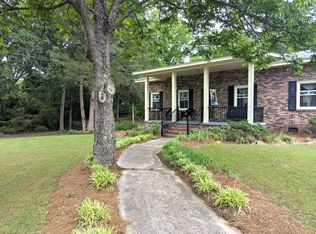 205 W Wheeler Cir, Saluda, SC 29138