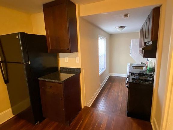 5th image of 4015 Lancaster Ave Floor 3