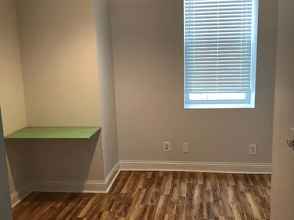 1335 E Washington St, Louisville, KY 40206