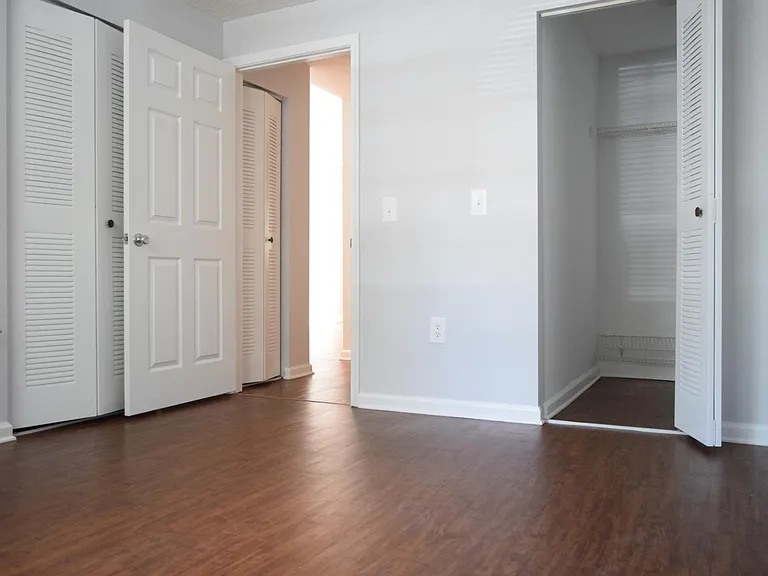 1136 Town Center Dr #14 — Photo 14