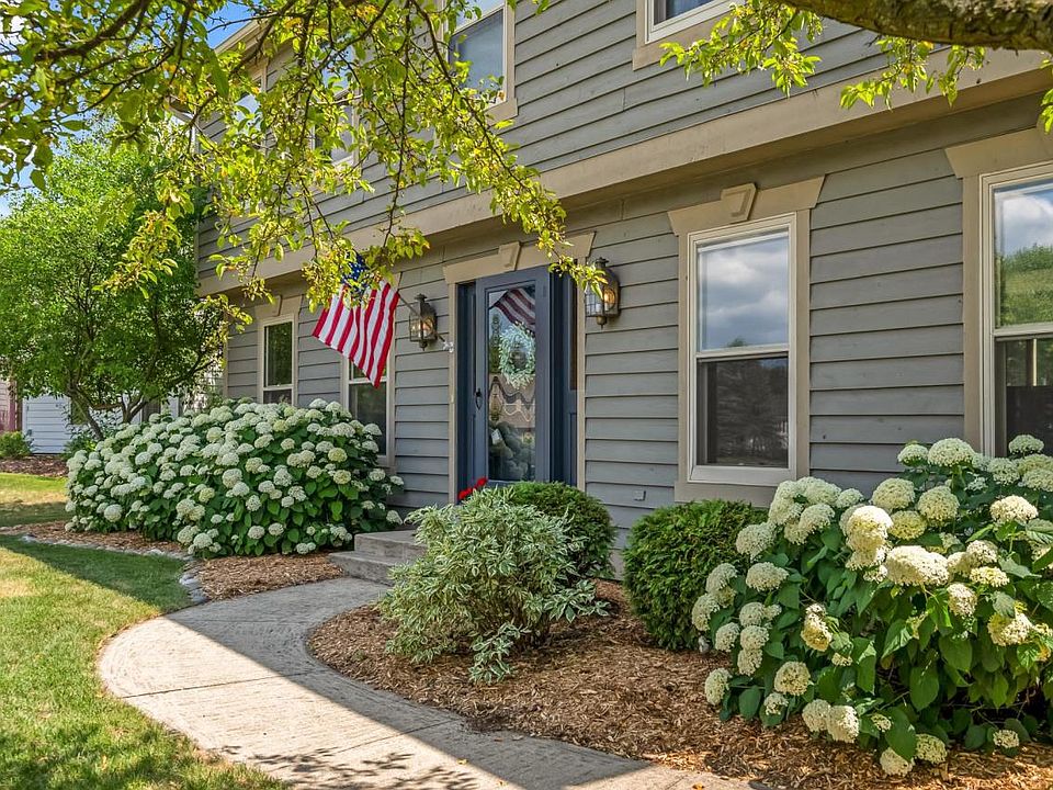 1st image of 920 Calico COURT