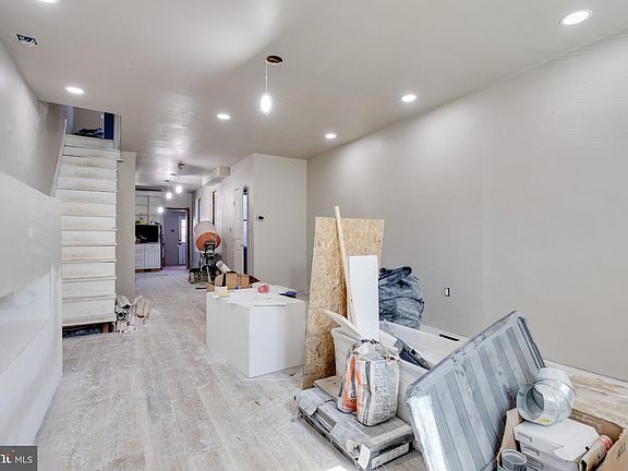 2nd image of 2526 Coral St